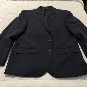 Men’s J Crew Crosby Navy Wool Suit, 42S jacket and 33x30 pants. All Seasons!